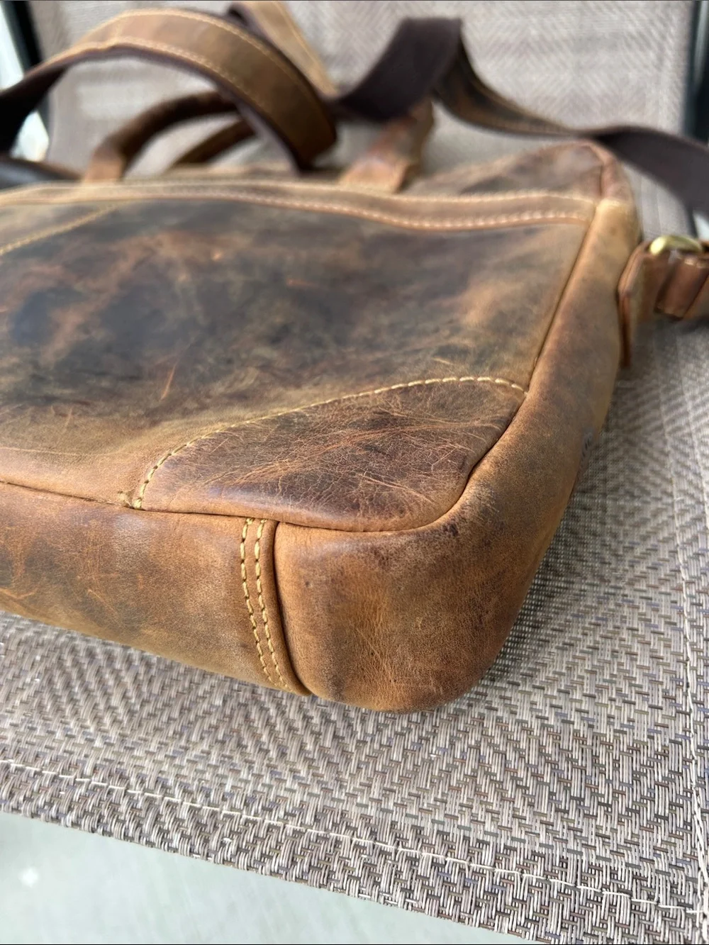 Greenburry distressed Leather Briefcase Messenger Bag in Brown
